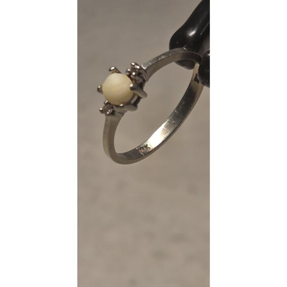 Fine 10K Gold Ring – Size 6.75 -- Weighs 1.66 Grams - Picture 8 of 8